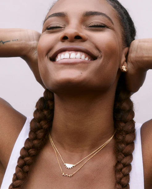 Go With The Waves Necklace Gold